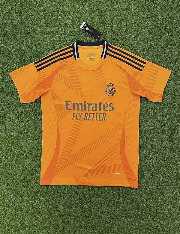 Real Madrid Casual Home soccer jersey White Real Madrid for Streetwear Looks