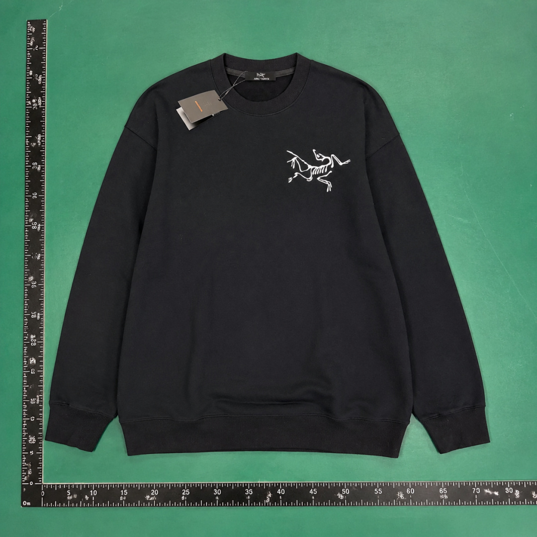 Arc'teryx Sweatshirt with Black Sweatshirt with Small Bird QC photo