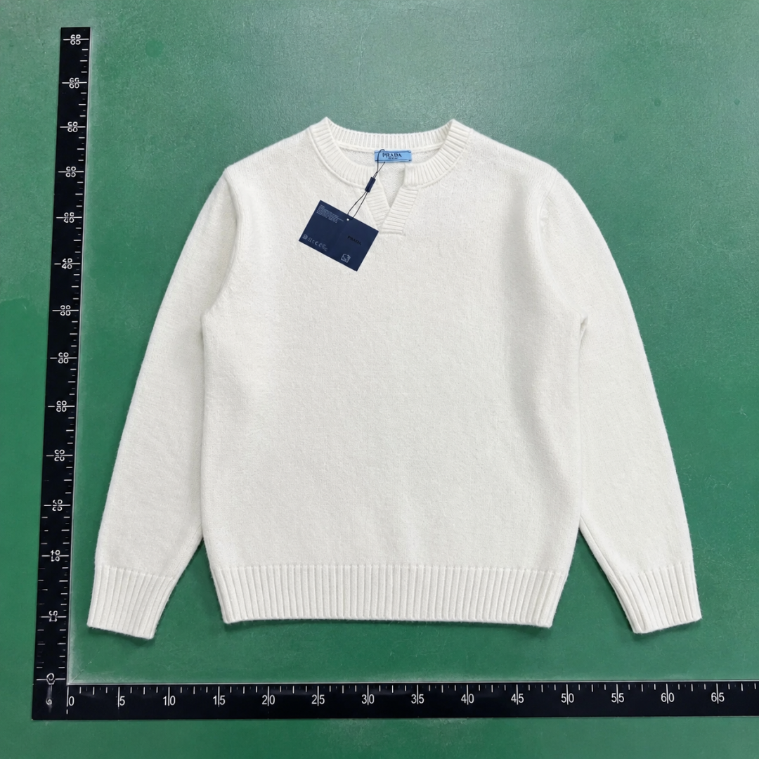 Cream Crewneck Knit Sweater with Knit Sweater for Daily Wear QC photo