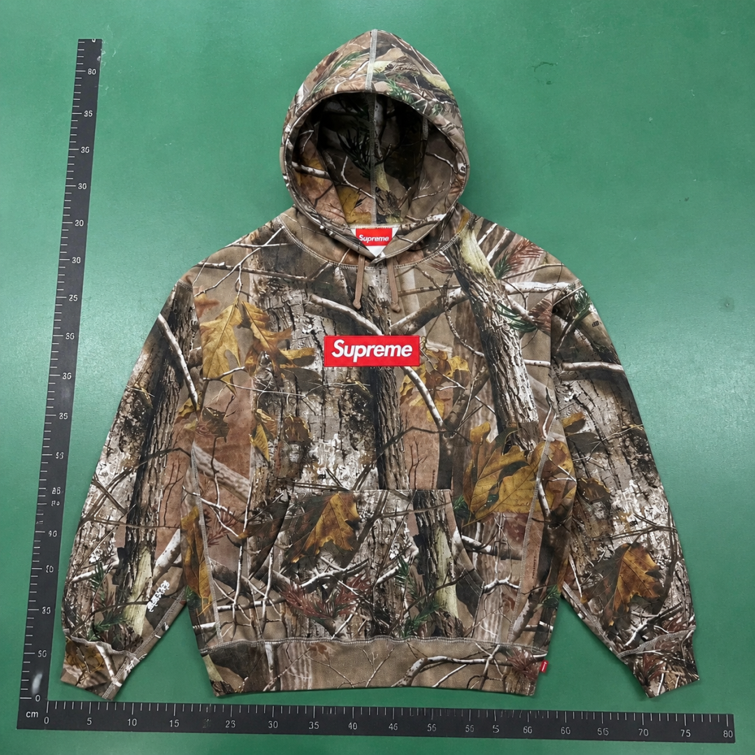 Supreme Camo Hooded Sweatshirt with Red Hoodie for Cold Weather QC photo