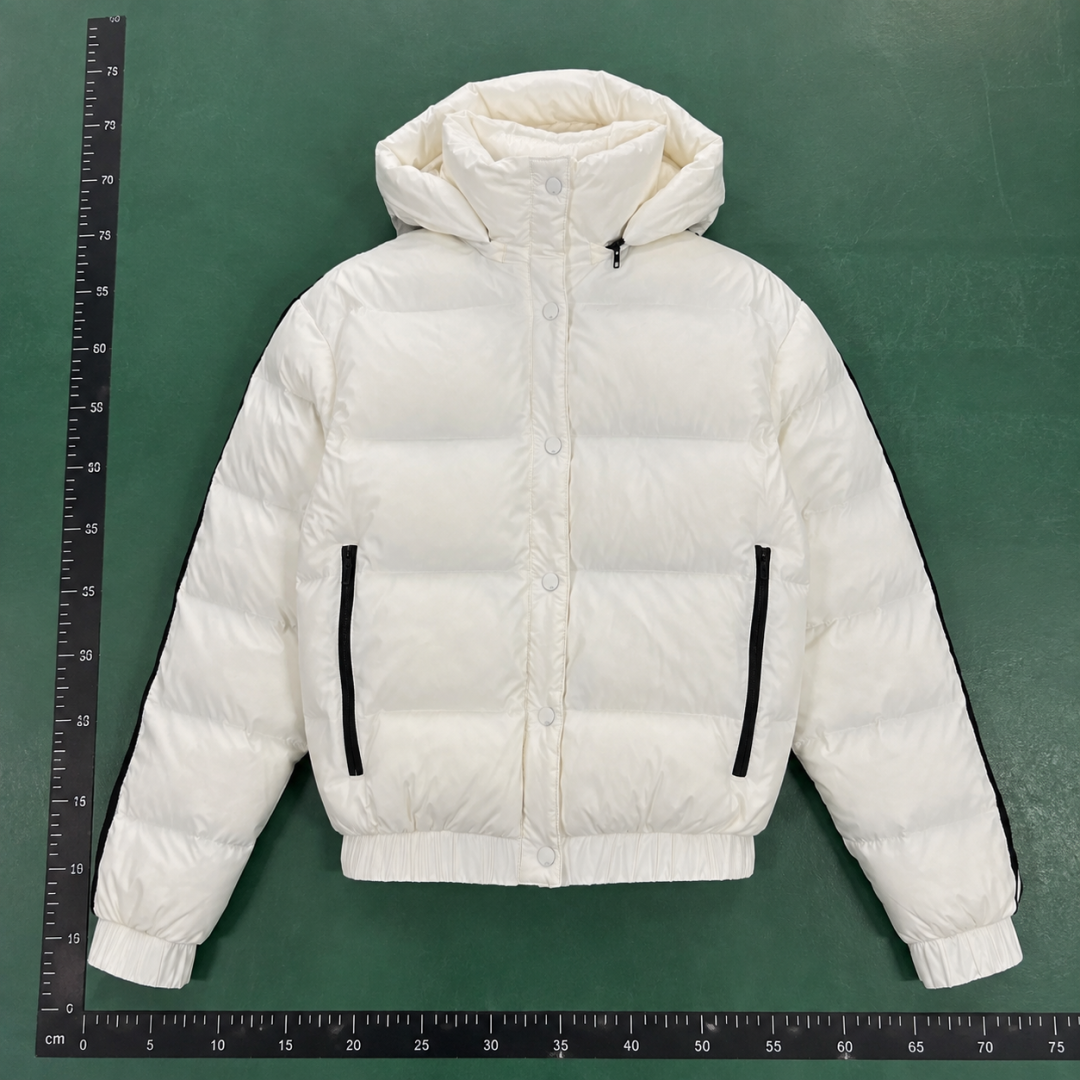 Weekend Cropped Puffer Jacket with high collar QC photo