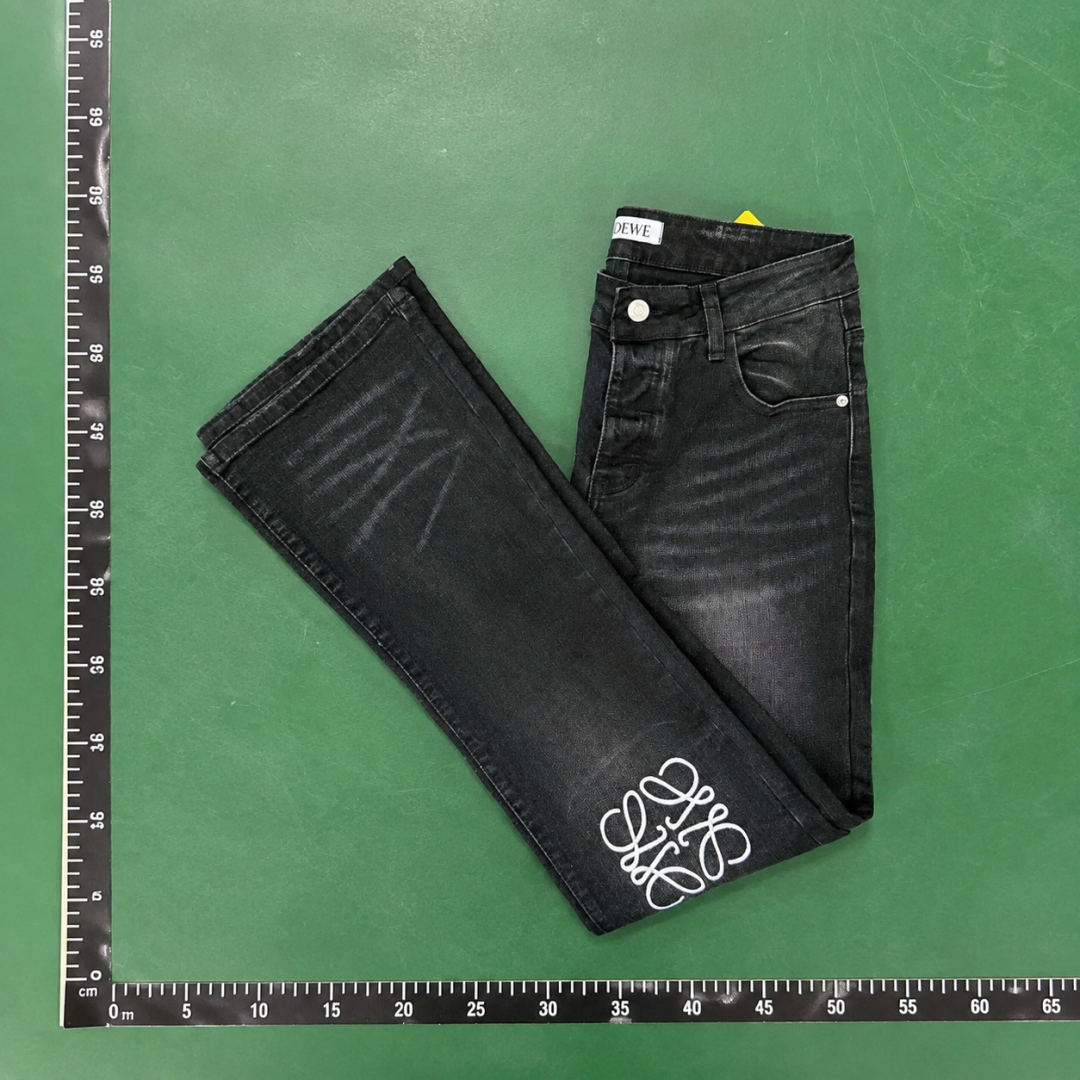 Contrast Script Detail Near The Cuff And Slim Fit Logo Hem Jeans by LOEWE - Daily QC photo
