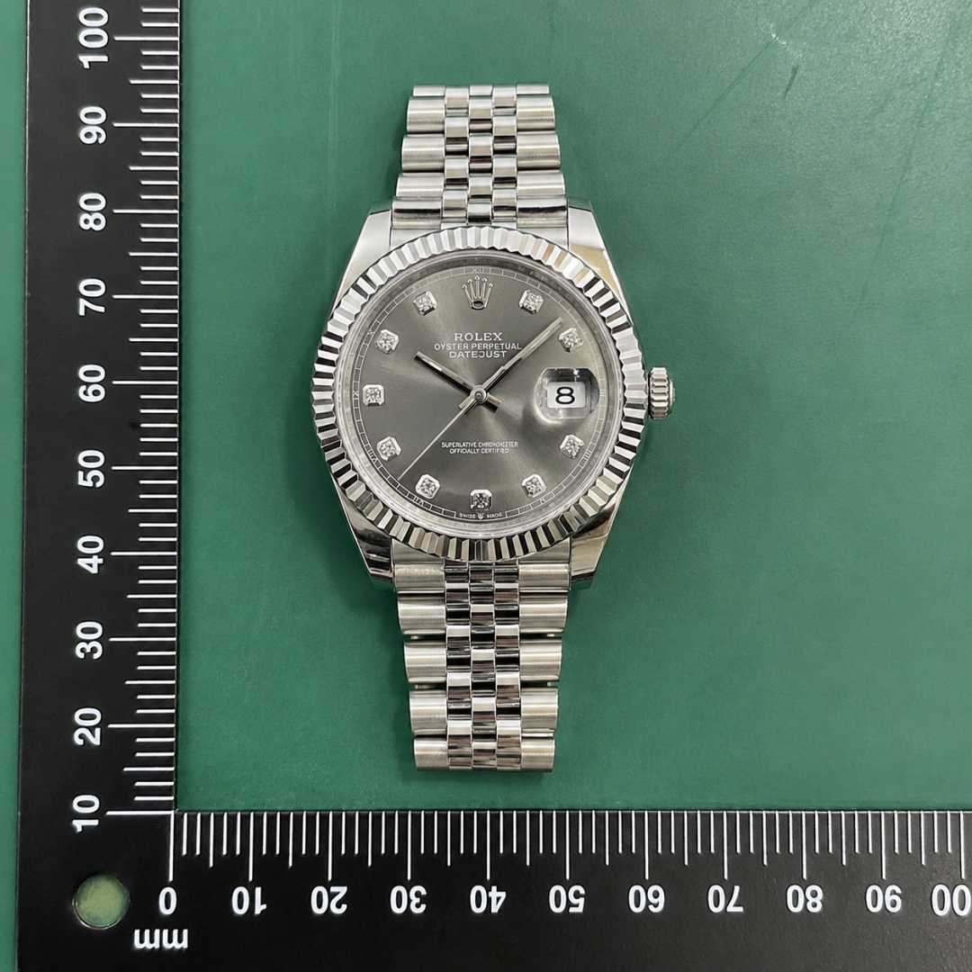 Collector Rolex Datejust Automatic Watch with gray diamond-marker dial QC photo