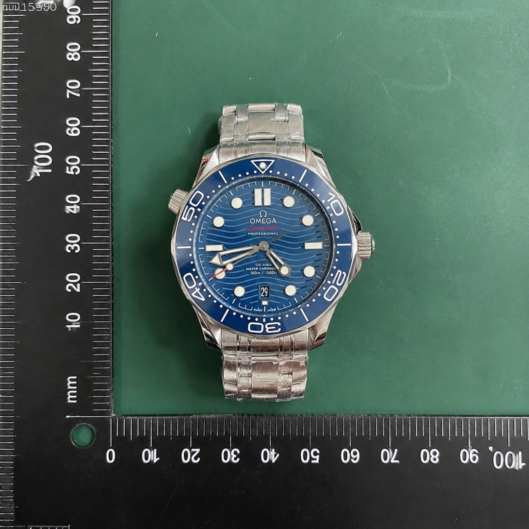 Omega Smart-Casual Seamaster Dive Watch - blue wave dial QC photo
